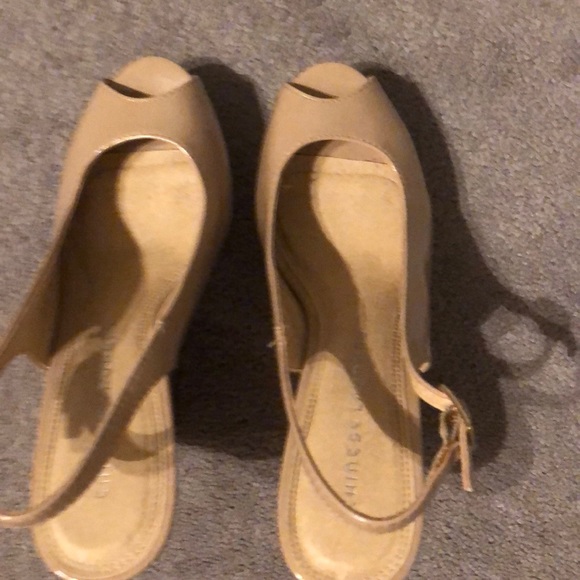 Sandals - Picture 5 of 6